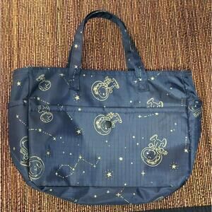 Near Mint Japan Exclusive Peanuts Snoopy Astronaut Starry Travel Bag Mini